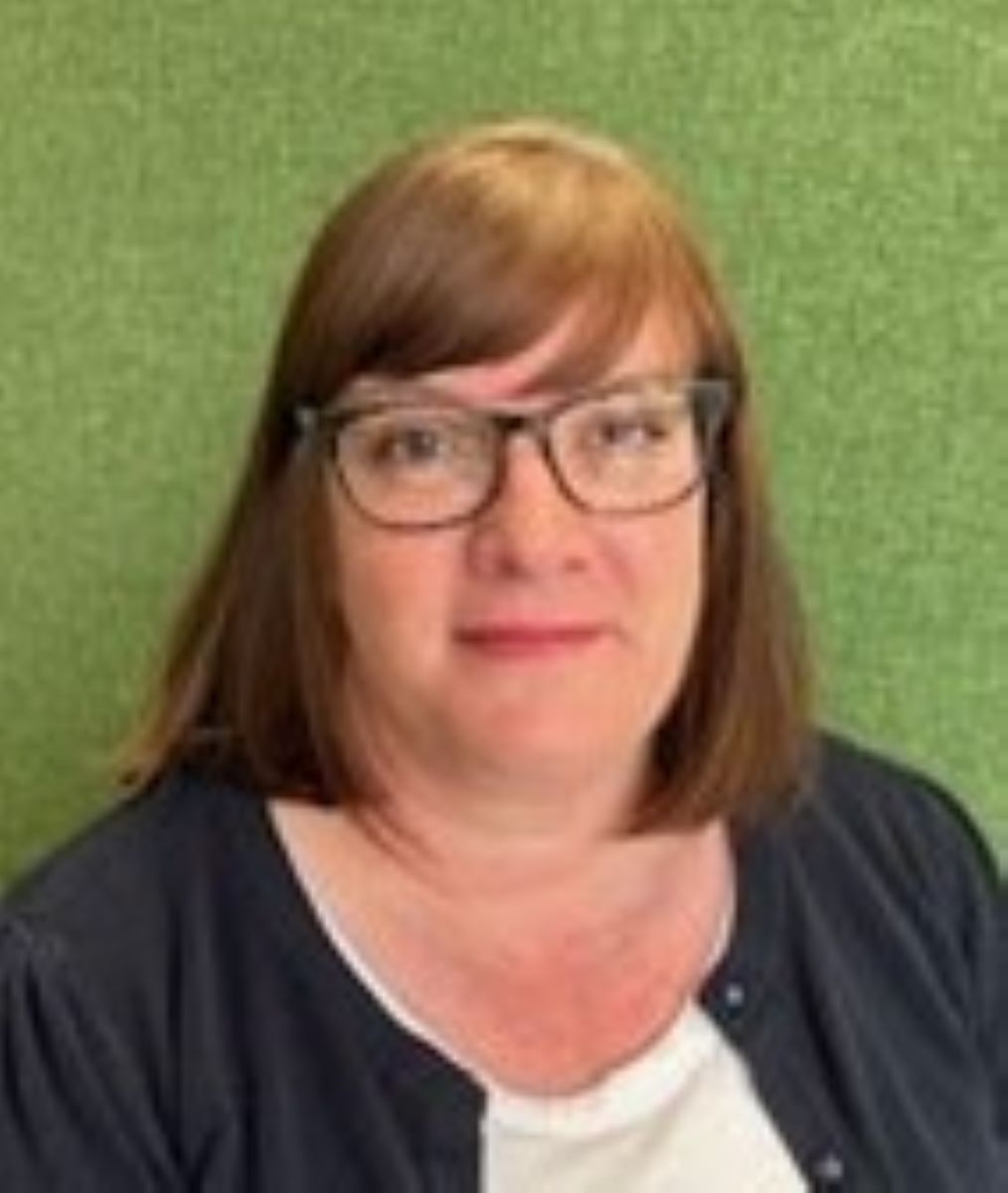 Photo of Tracy Emery